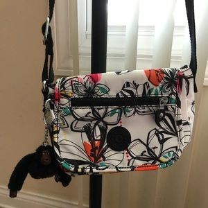 Kipling small crossbody